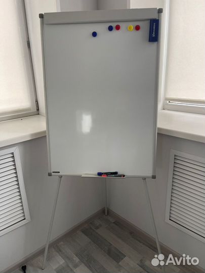 Доска магнитная маркерная (флипчарт)