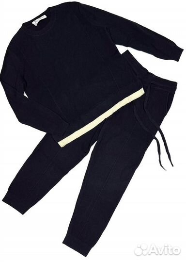 Пуховик Moncler