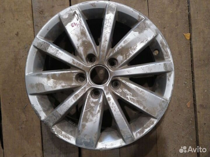 VW Passat (B7) 2011 Диск колесный в Перми