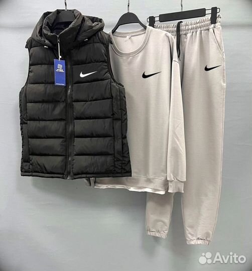 Спортивный костюм Nike новый