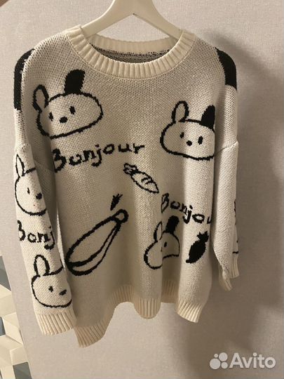 Свитер женский