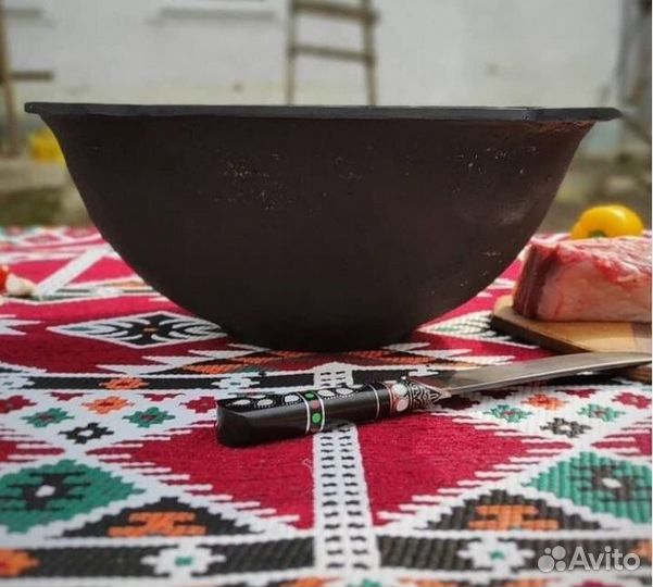 Казан чугунный и шумовка