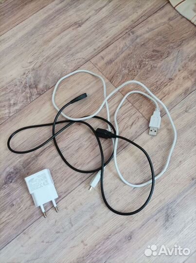 Адаптер питания для телефона