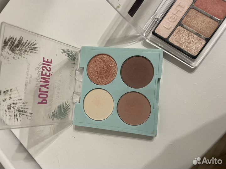 Тени для век