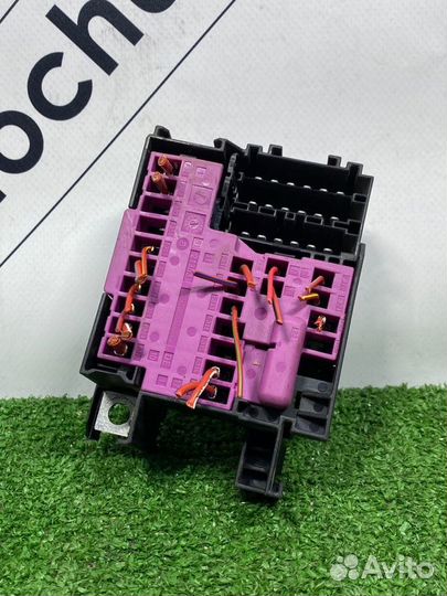 Блок предохранителей передний Mercedes-Benz