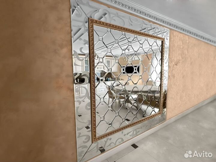 Зеркальное панно по индивидуальным размерам