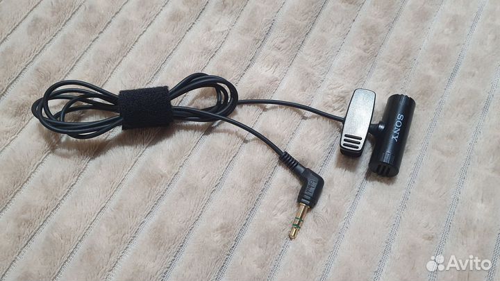 Петличный микрофон Sony