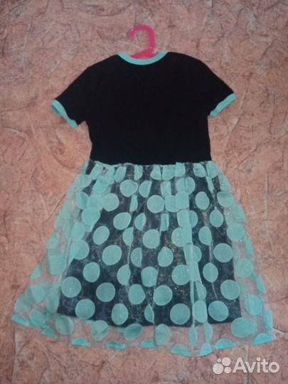 Платье на праздник, р. 140