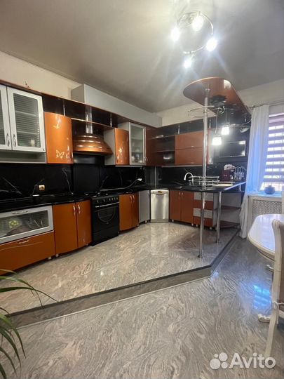 Кухня угловая бу