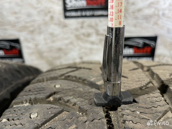 Bridgestone Ice Cruiser 7000 235/55 R17 103T