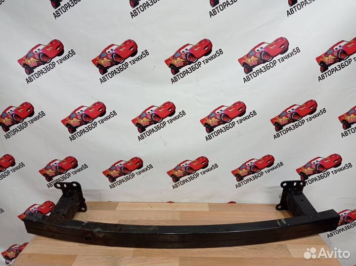 Усилитель переднего бампера Nissan Qashqai рест