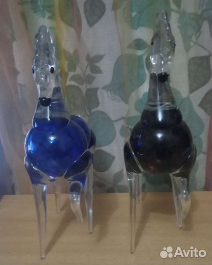 Стеклянные статуэтки