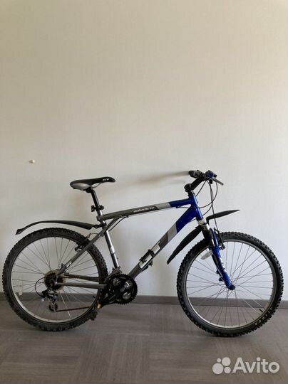 Велосипед gt avalanche 3.0