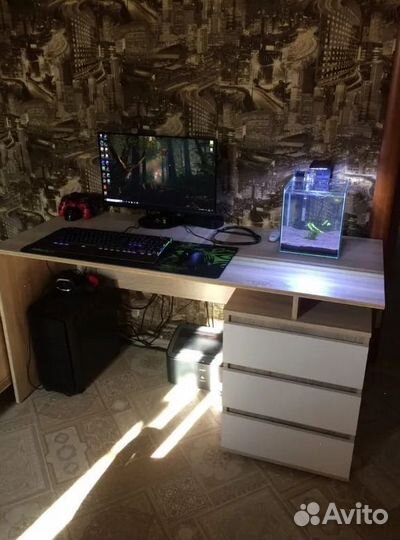 Стол письменный Кайт в наличии отличное качество