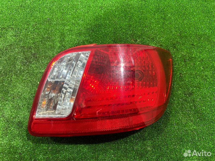 Фонарь задний правый Kia Rio 2 JB G4EE 2006
