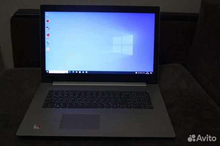 Ноутбук lenovo