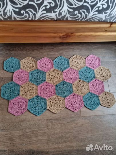 Коврик ручной работы