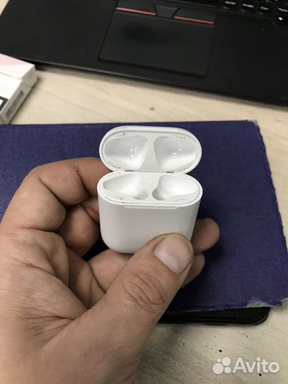 AirPods 2 кейс оригинал