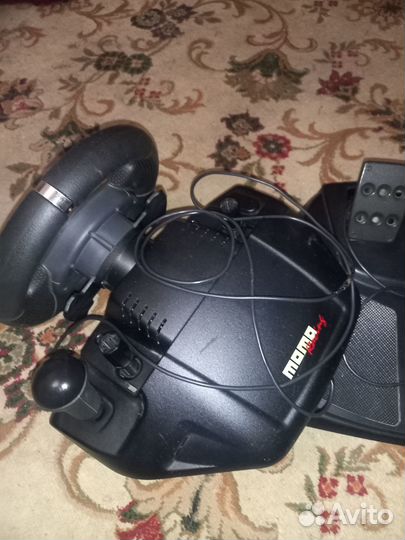 Игровой руль logitech momo racing