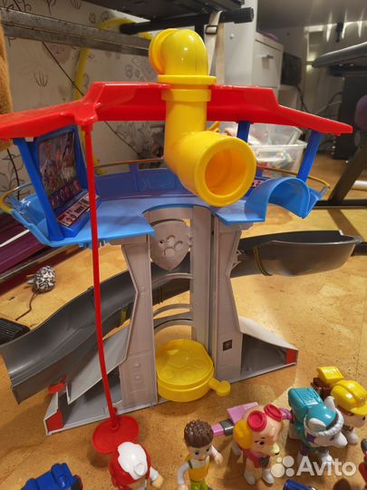 Щенячий патруль база и щенки