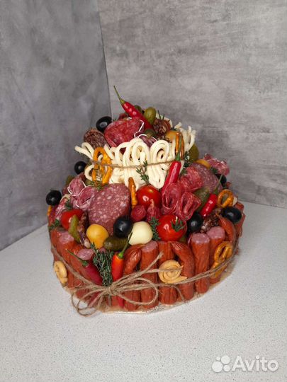 Мужской букет, бокс с колбасой, мужская корзина