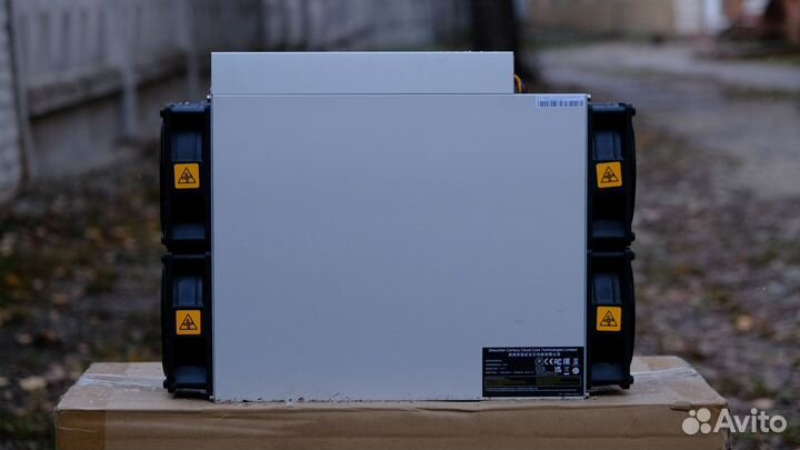 Antminer s19xp 141th Новые