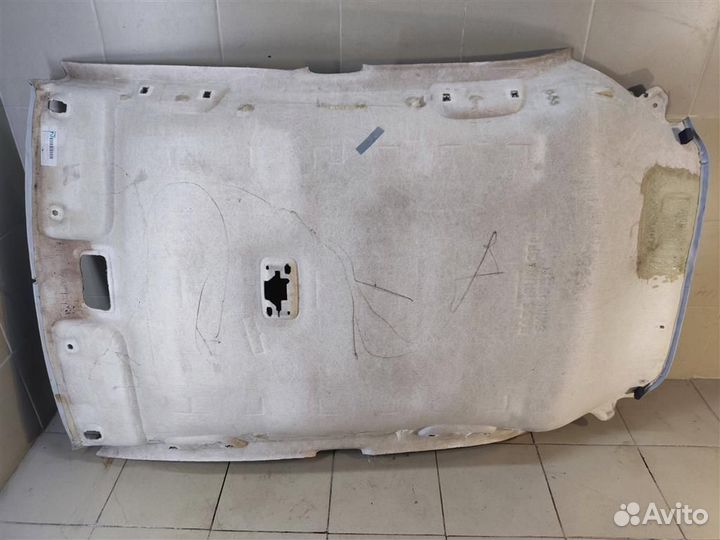 Обшивка потолка Toyota Yaris P90 2010