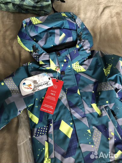 Демисезонный костюм для мальчика новый