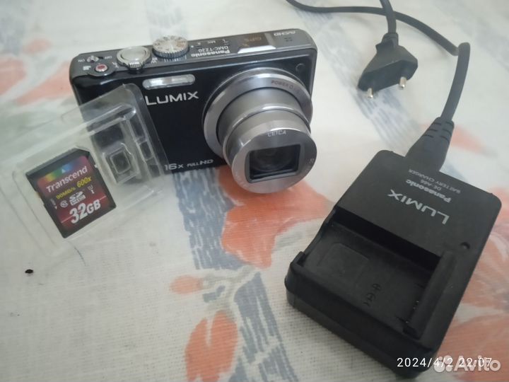 Цифровой фотоаппарат Lumix, Panasonic DMC-T220