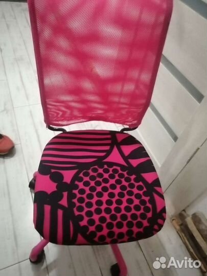 Детское компьютерное кресло бу мало Икея