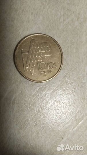 Монета 10 крон 1995 и 1996 года