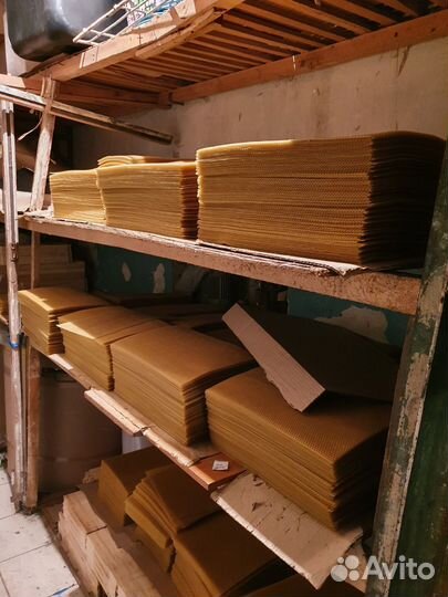 Вощина для пчел для свечей