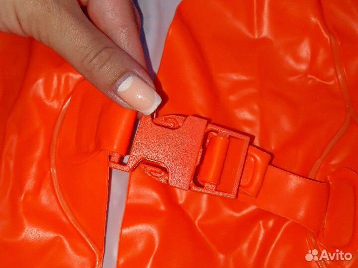 Спасательный жилет intex+шапочка joss