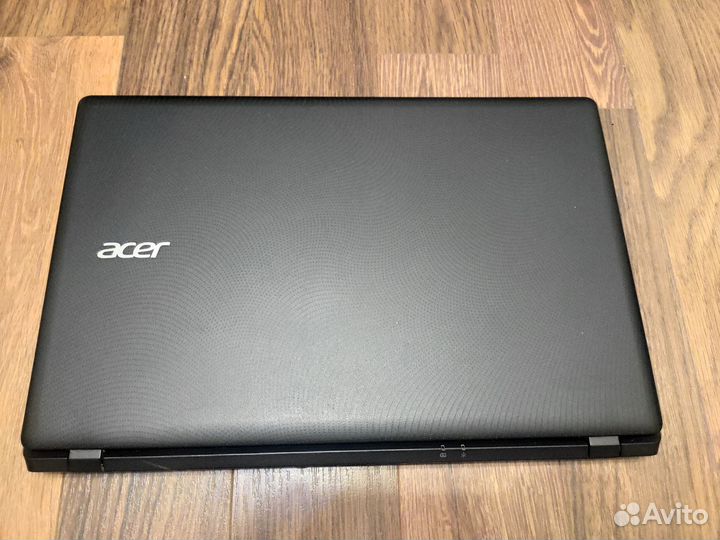 Ноутбук Acer ES1-511, 4гб оперативной памяти, 500