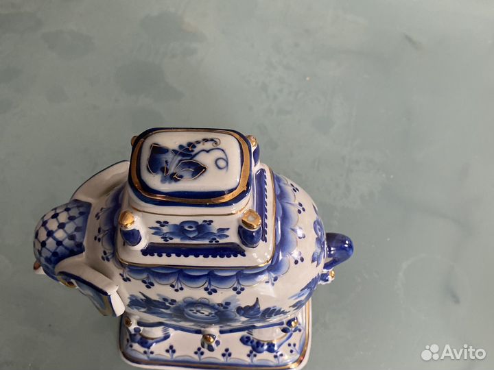 Гжель, шкатулка для хранения чая