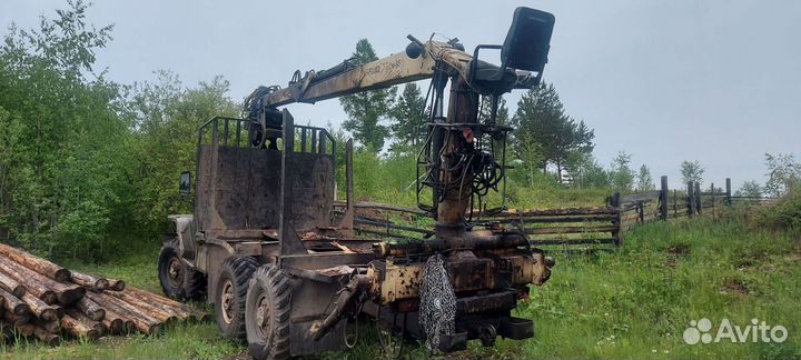 Урал 375 с КМУ, 1987