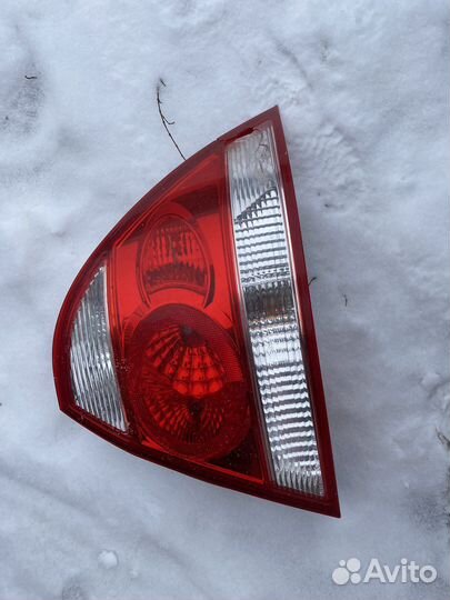 Задний стоп сигнал разные