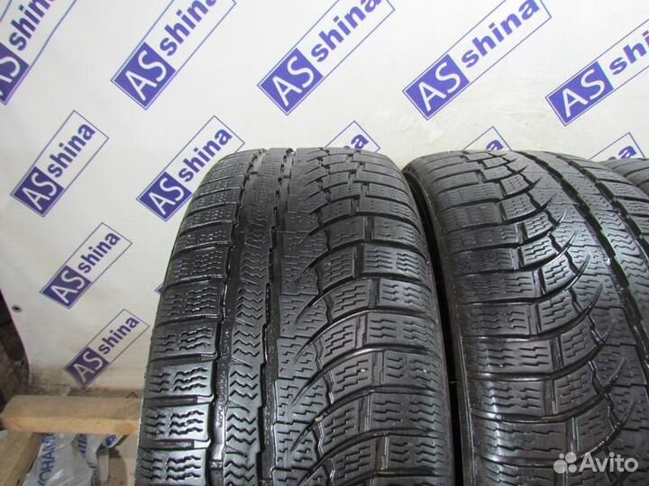 Nokian Tyres WR A4 225/55 R17 97P