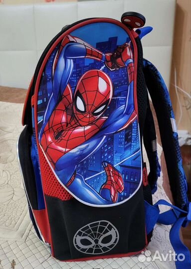 Школьный рюкзак