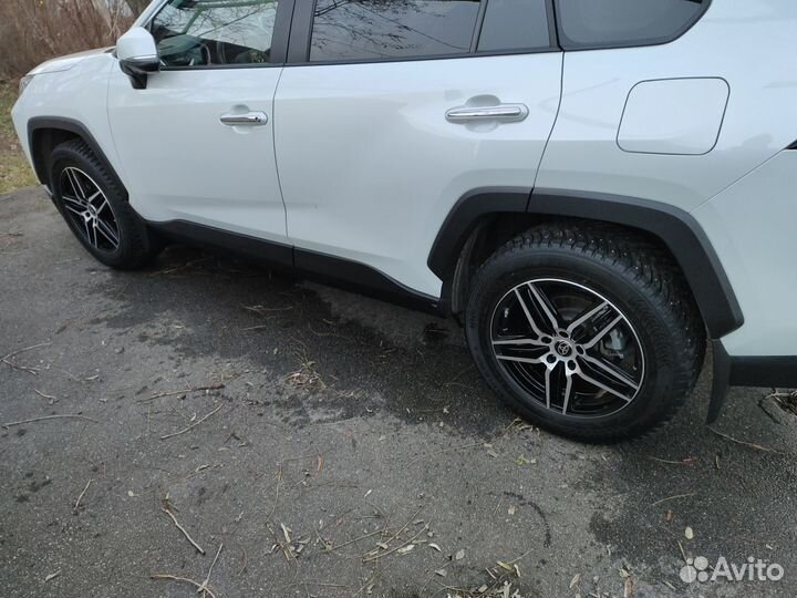 Колеса в сборе Nokian Tyres Hakkapeliitta 8 SUV