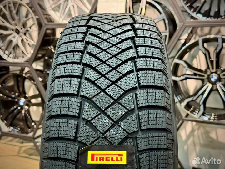 Pirelli Ice Zero FR 265/40 R22 106H