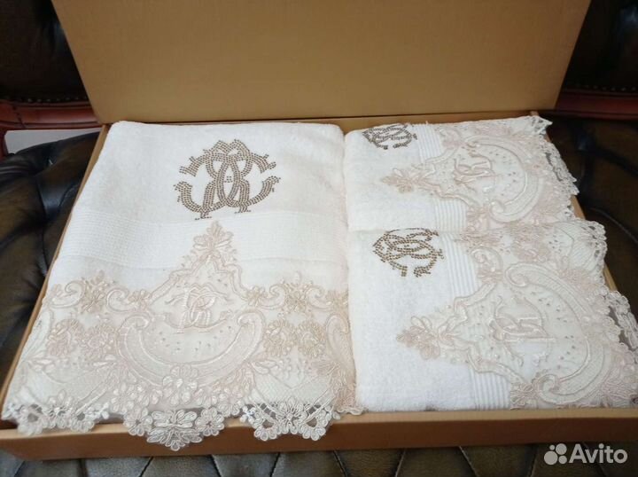 Махровые полотенца roberto cavalli,тройка