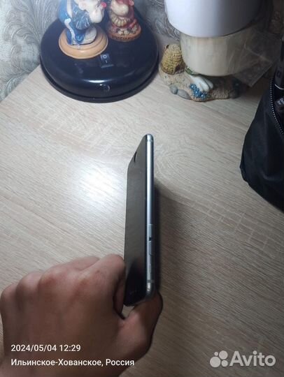 iPhone 6S, 64 ГБ