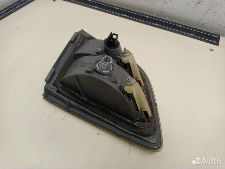 Фонарь внутренний задний правый Mazda Cx-9