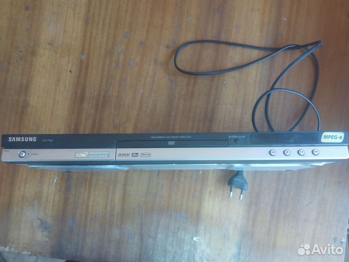 Dvd плеер samsung dvd-p560