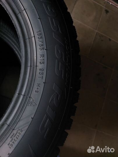 Pirelli Ice Zero 2 195/65 R15 95T