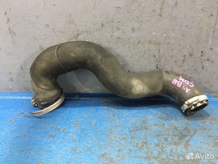 Патрубок интеркулера Audi A4 B8