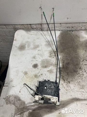 Замок двери задней левой Mitsubishi Outlander 2