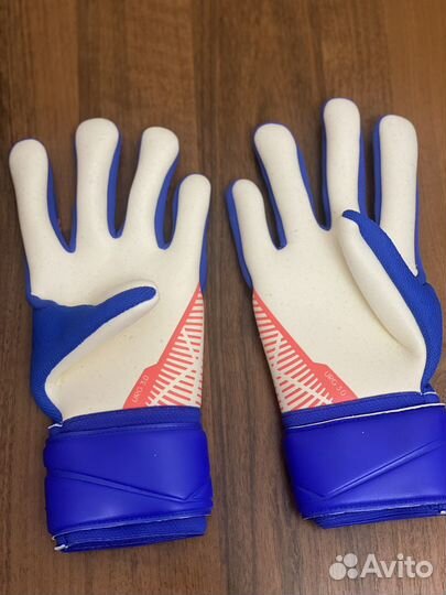 Вратарские перчатки adidas предатор GL Leagve