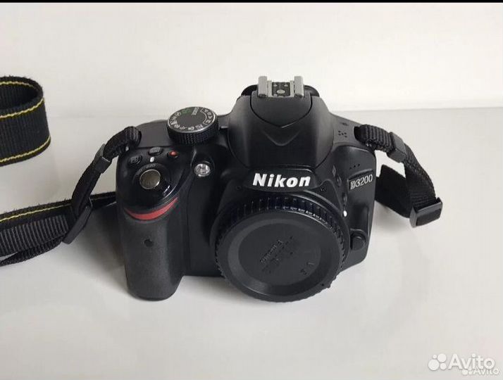 Фотоаппарат Nikon D3200 body